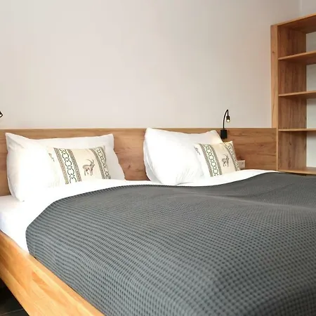 Inn Longastubn *